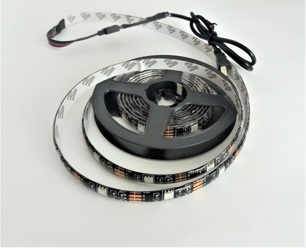 Стрічка світлодіодна RGB 5050 2м з пультом для підсвічування телевізора, монітора, меблів від USB
